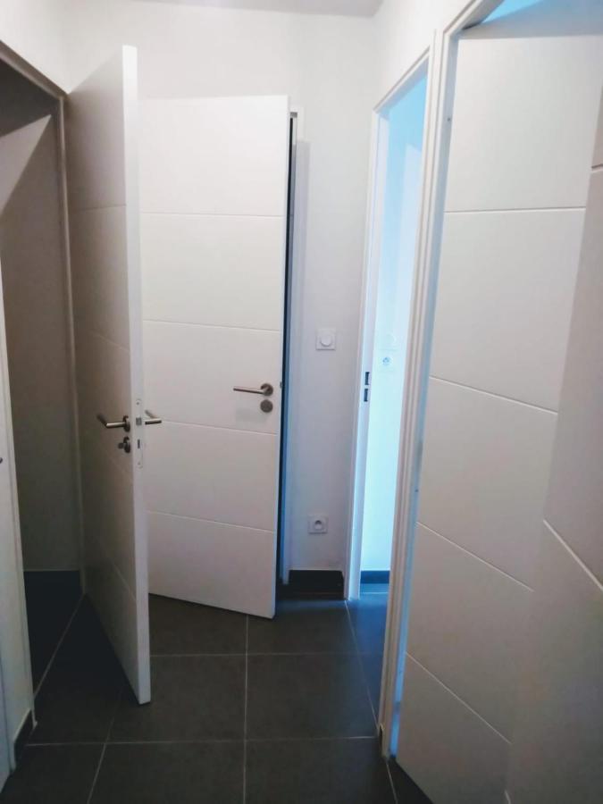 Via Center Bat A Apartment Frejus Luaran gambar