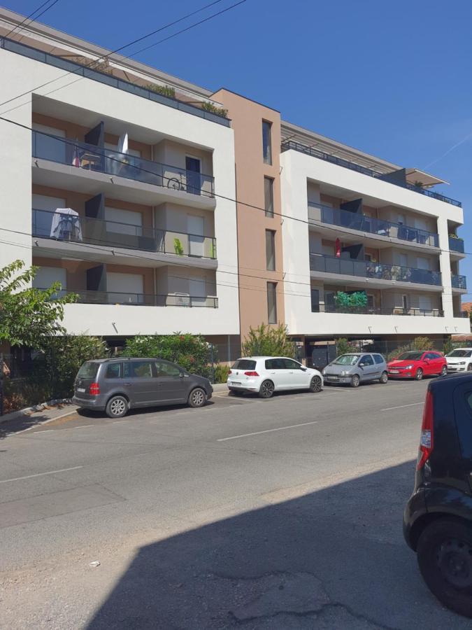 Via Center Bat A Apartment Frejus Luaran gambar