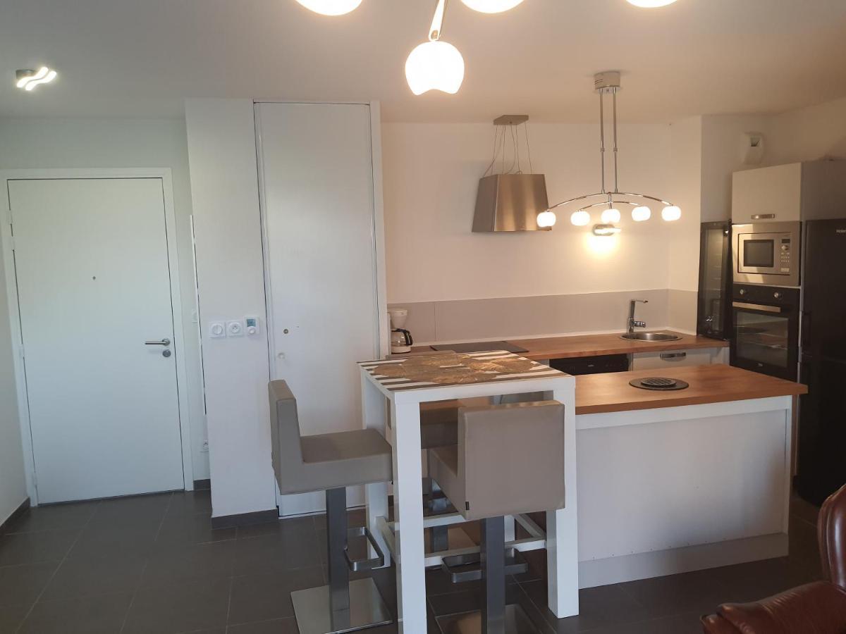 Via Center Bat A Apartment Frejus Luaran gambar