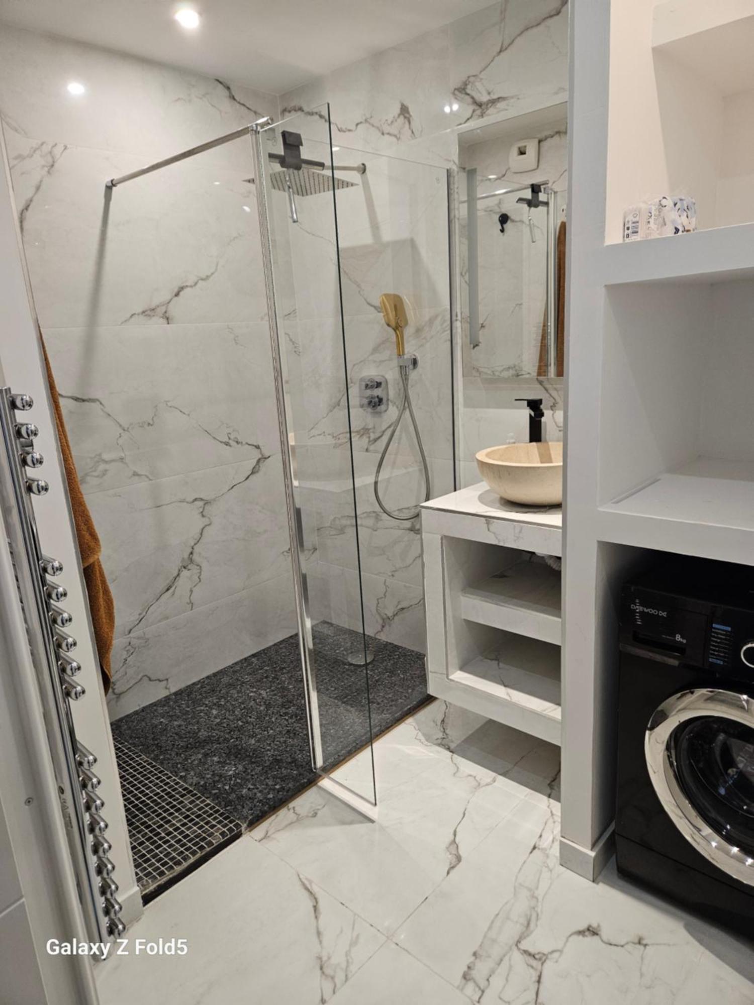 Via Center Bat A Apartment Frejus Luaran gambar